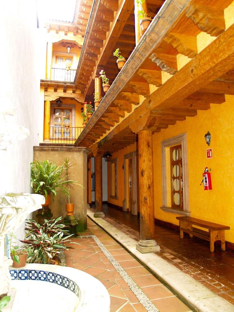 Hotel Refugio Del Angel Patzcuaro Exterior photo