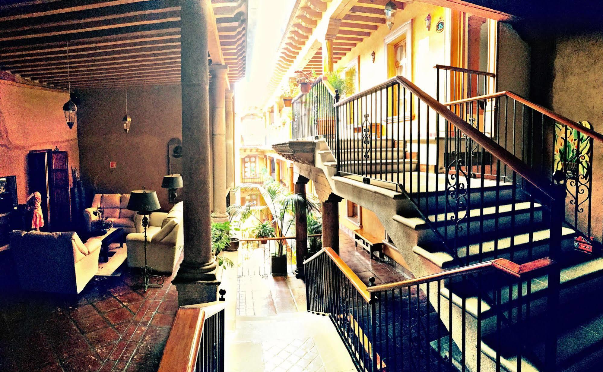 Hotel Refugio Del Angel Patzcuaro Exterior photo