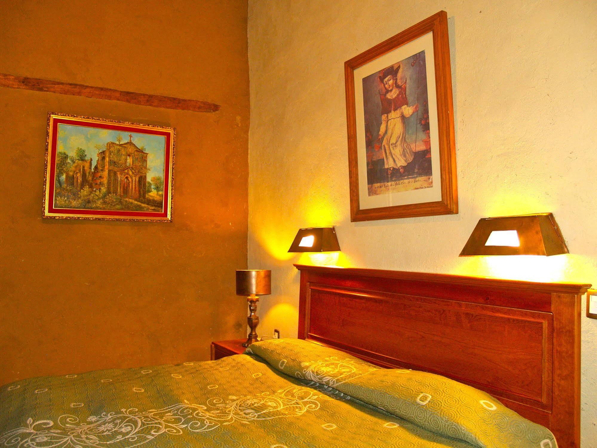 Hotel Refugio Del Angel Patzcuaro Exterior photo
